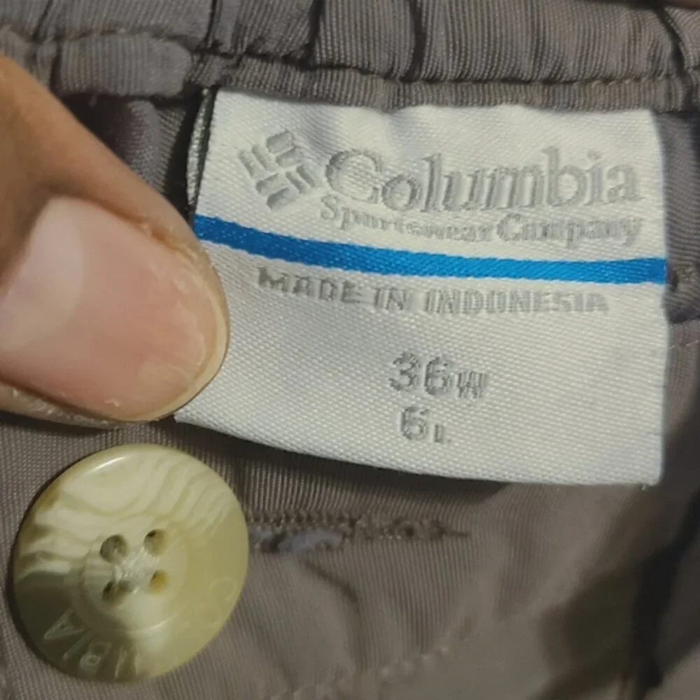 Columbia | Men's Gray Khaki Hiking or Fishing Shorts (Waist Size 36) - Picture 2 of 11